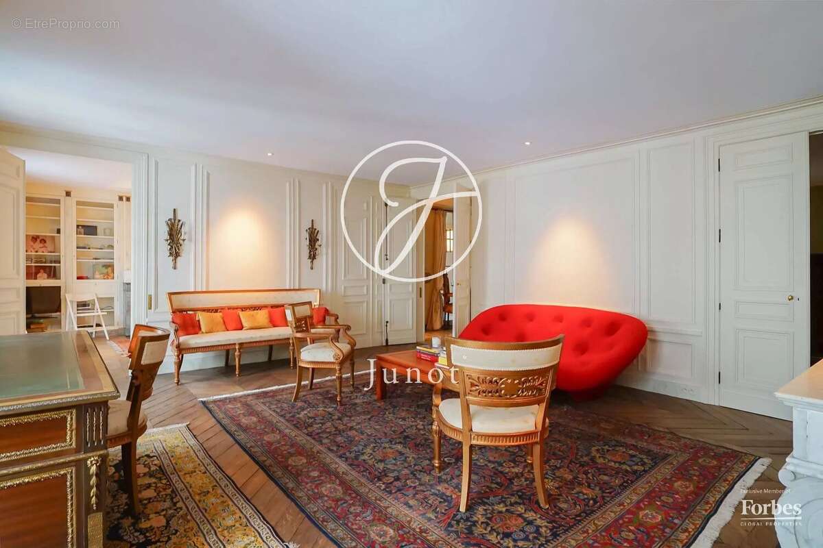 Paris 1er - VENDÔME / RIVOLI - Appartement à vendre - 4 pièces - 135,54m² Carrez - 3 chambres. - photo 6