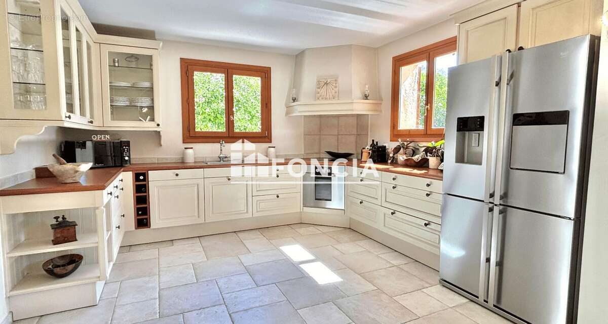 Maison à FREJUS