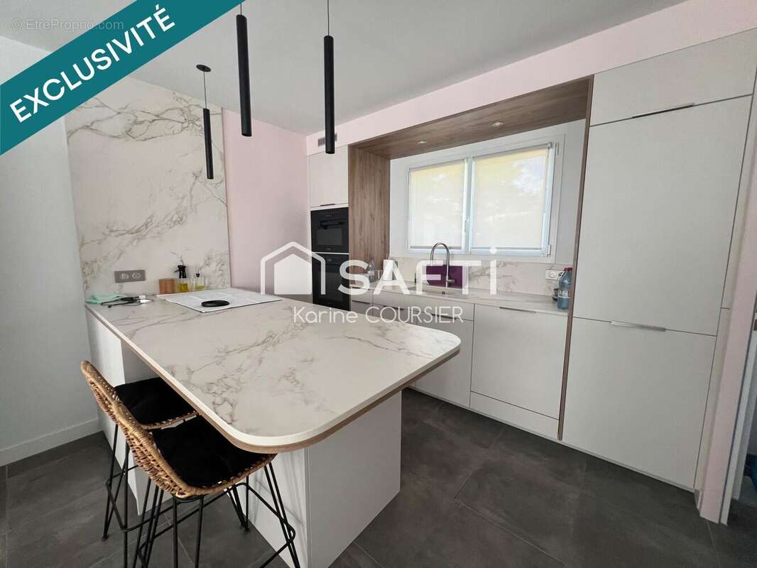 Maison 113 m² à Salleboeuf  - photo 2