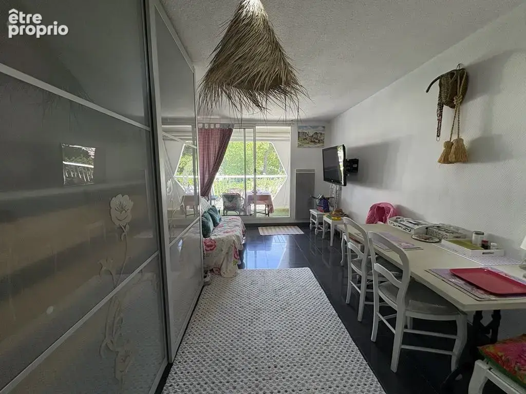 Appartement refait à neuf avec parking privatif. - photo 5