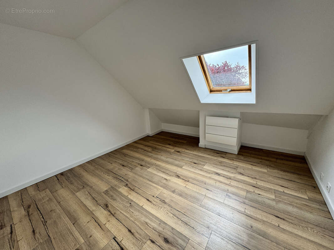 Maison à IVRY-LA-BATAILLE