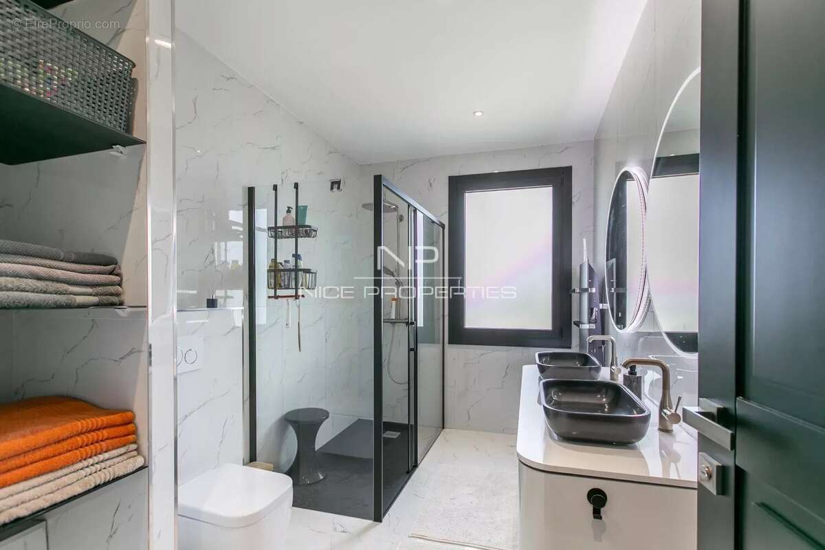 Appartement à COLOMARS