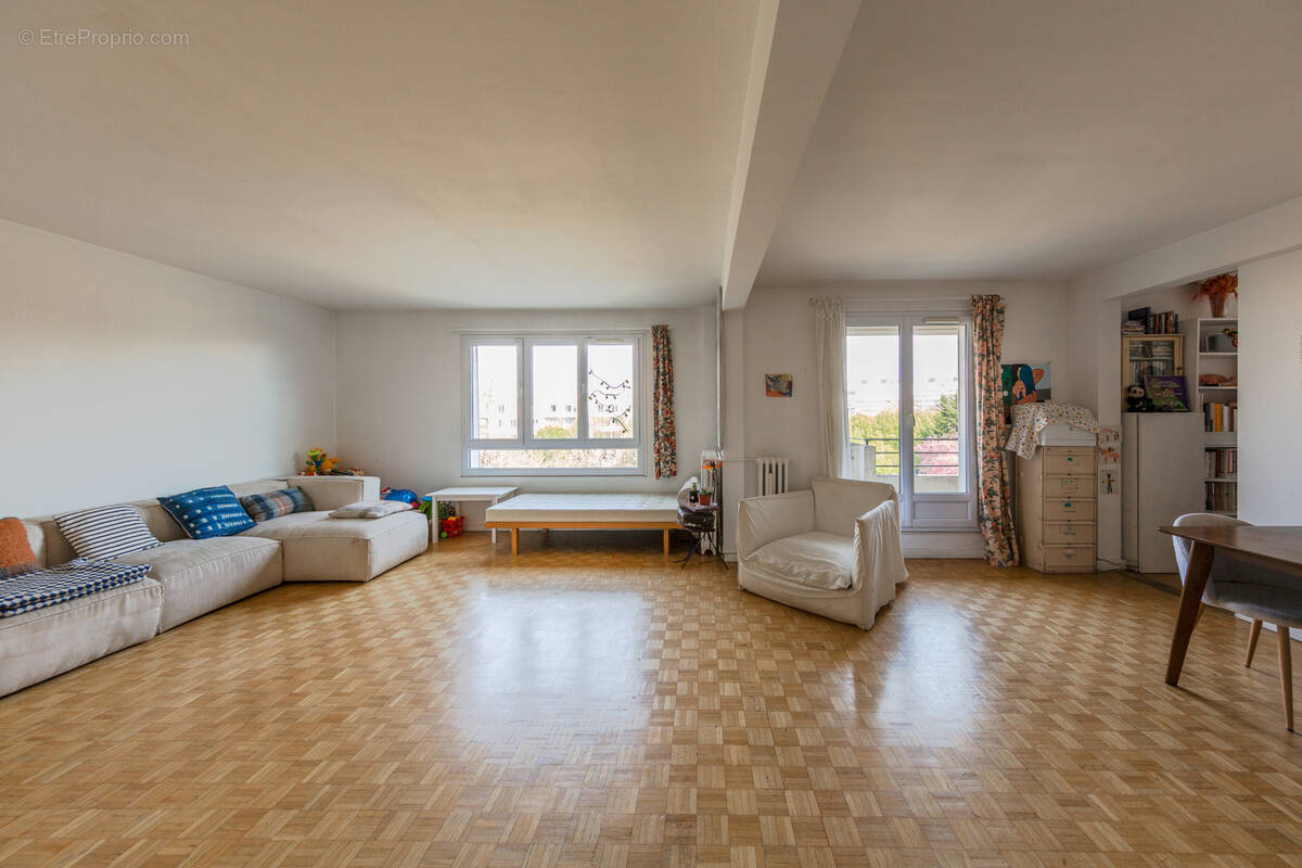 Appartement à PARIS-12E