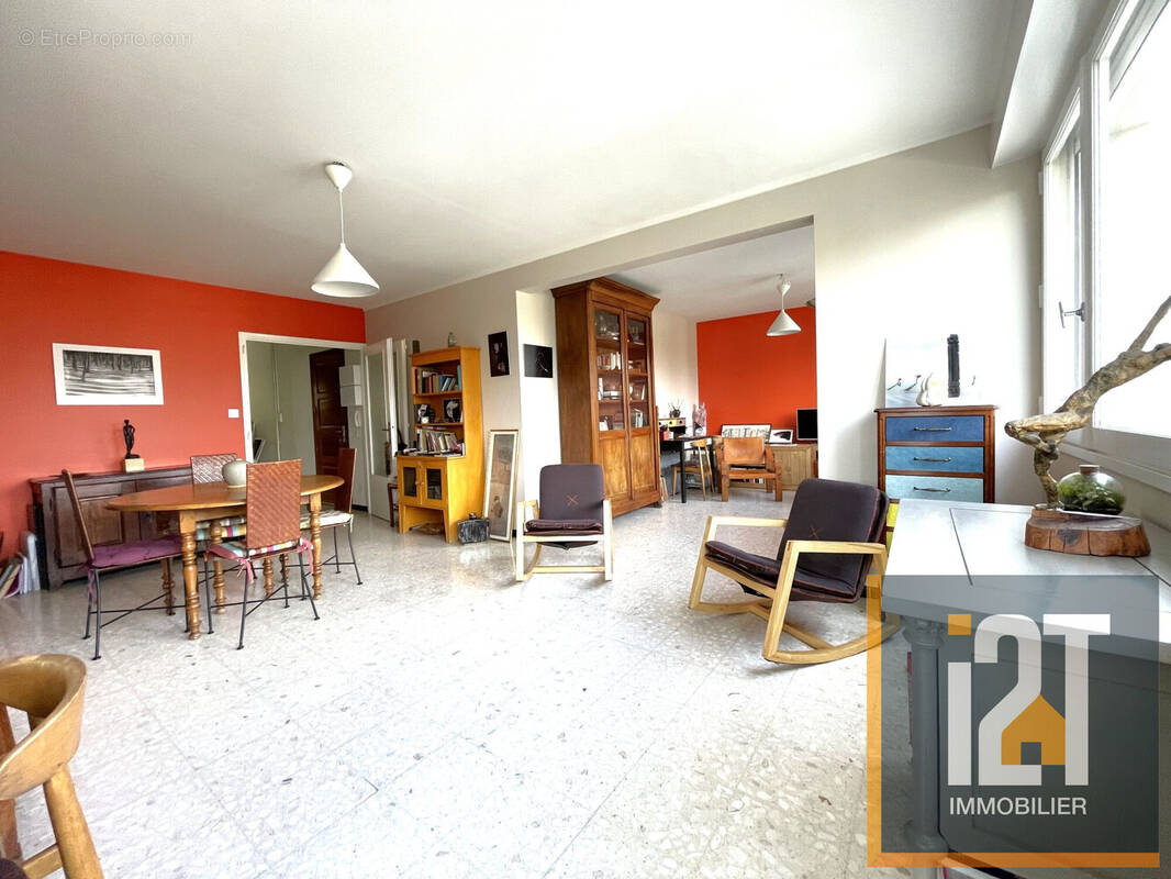 Appartement à NIMES