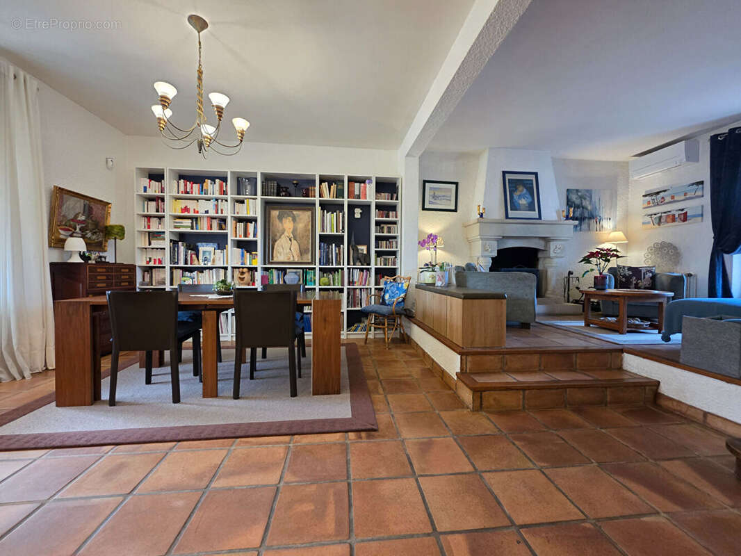 Maison à ROMANS-SUR-ISERE