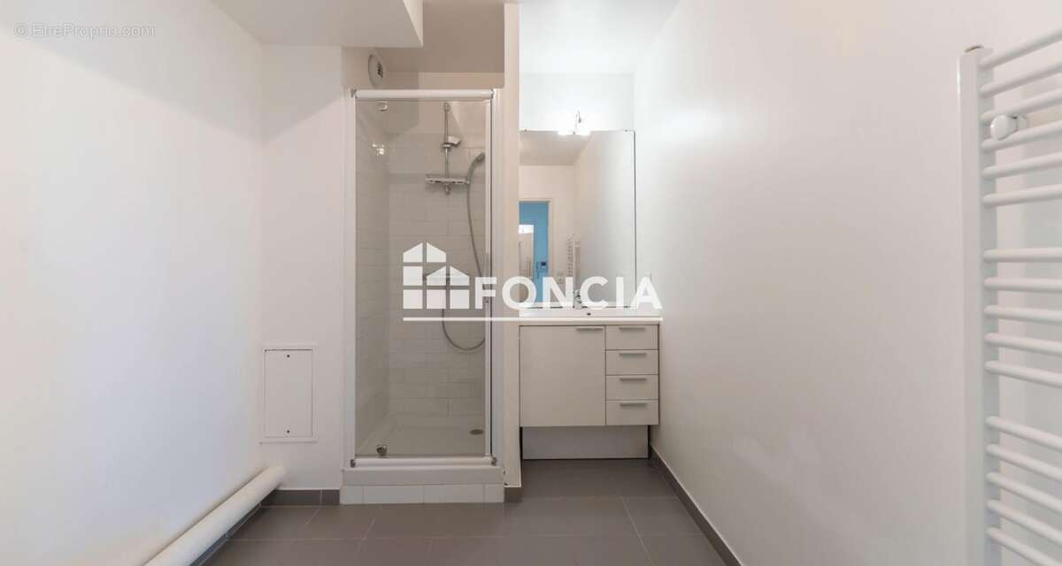 Appartement à SURESNES