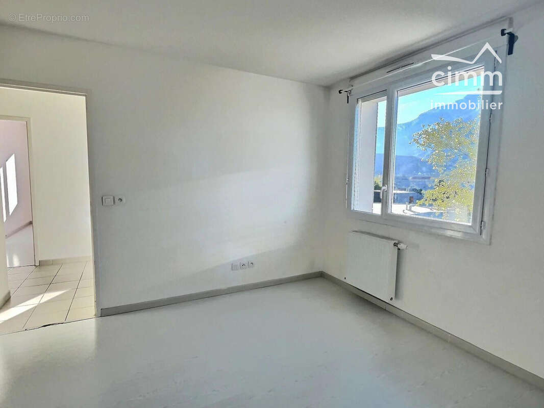 Appartement 81 m² à Grenoble  - photo 4