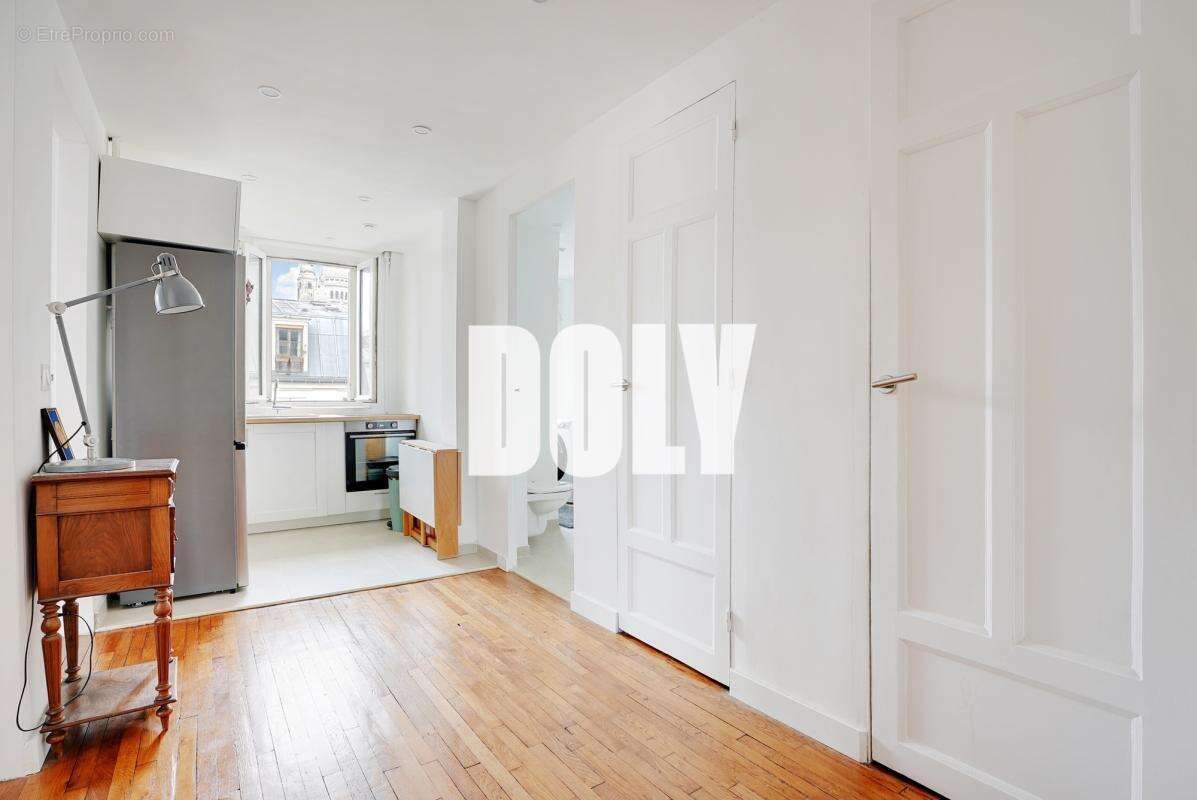 Appartement à PARIS-18E