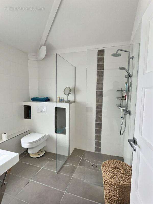 Maison à LA GARENNE-COLOMBES