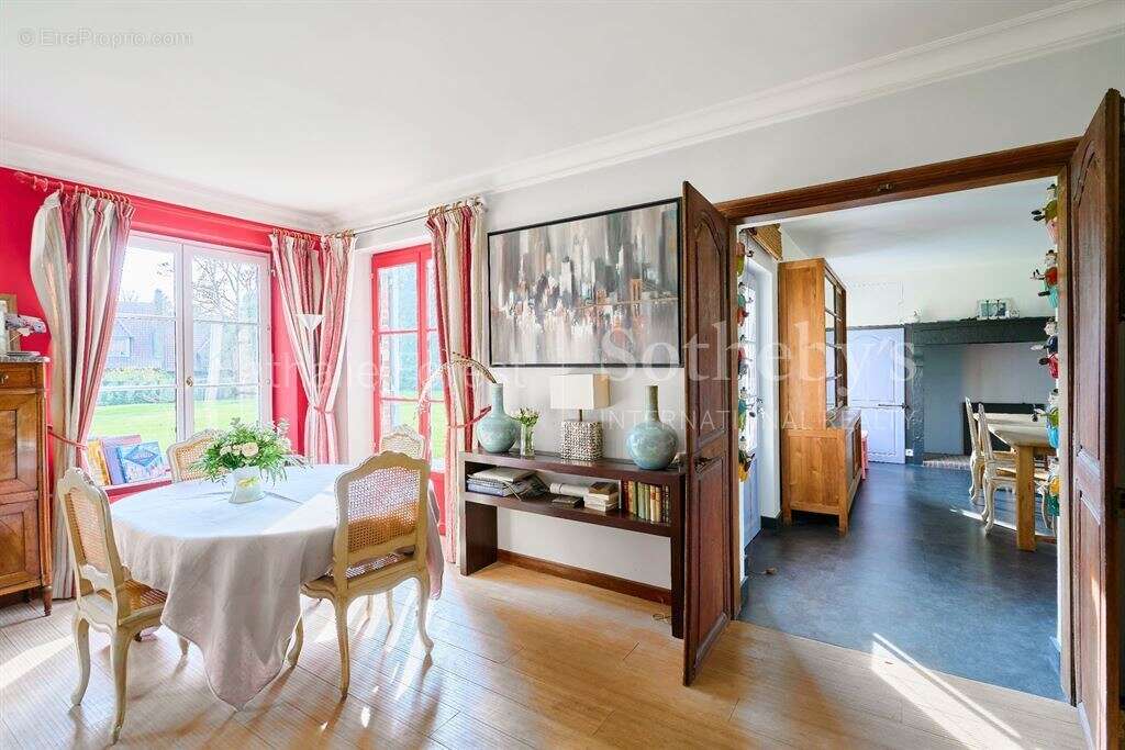Maison à CROIX