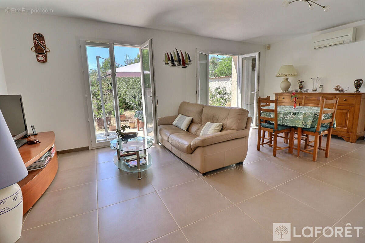 Maison à LA LONDE-LES-MAURES