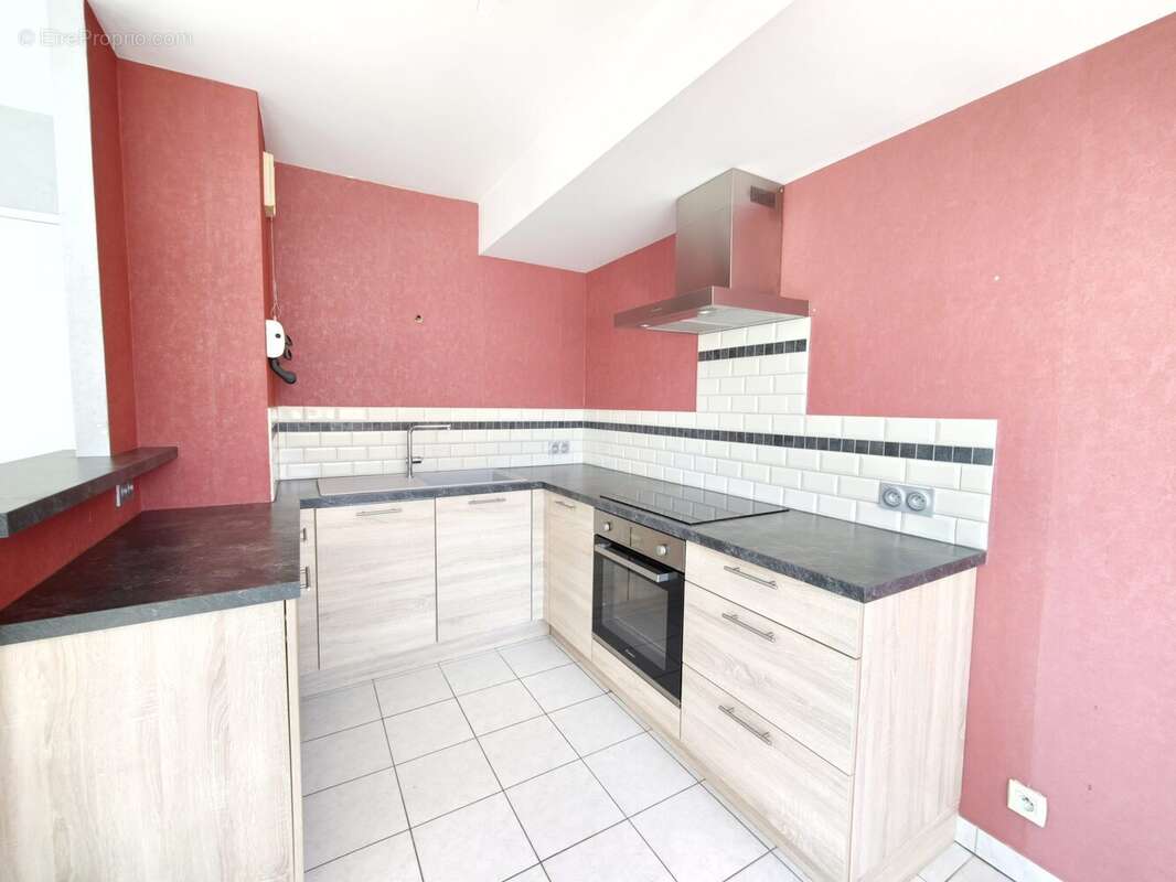 Appartement 65 m² à Murs-Erigne  - photo 5