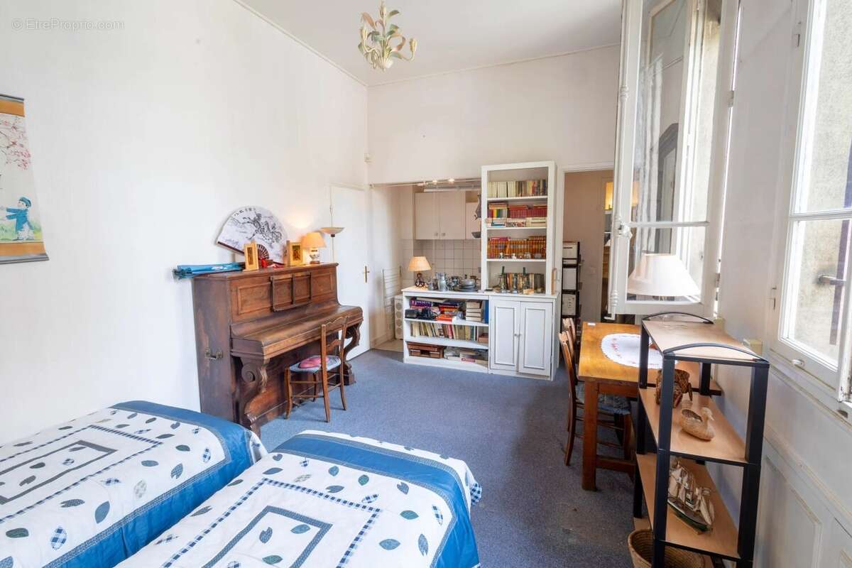 Appartement à MARSEILLE-8E