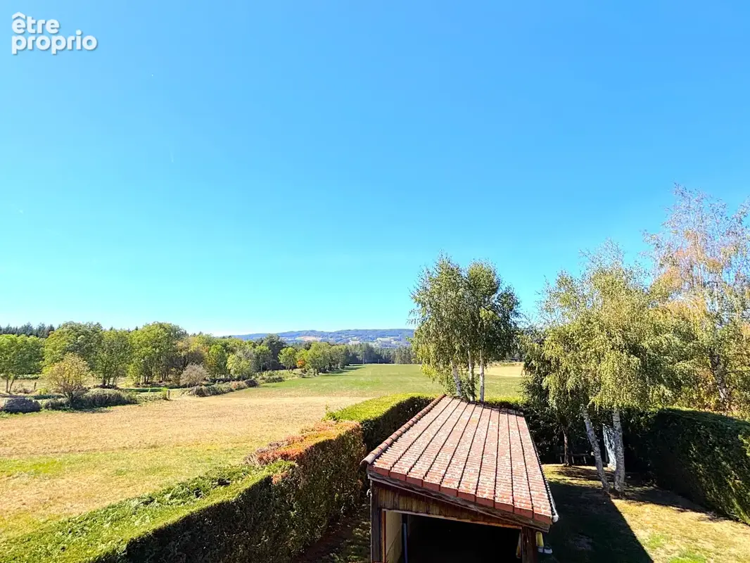Maison 5 pièces 105 m² · à Usson-en-Forez · 104,6 m² · 149 000 €