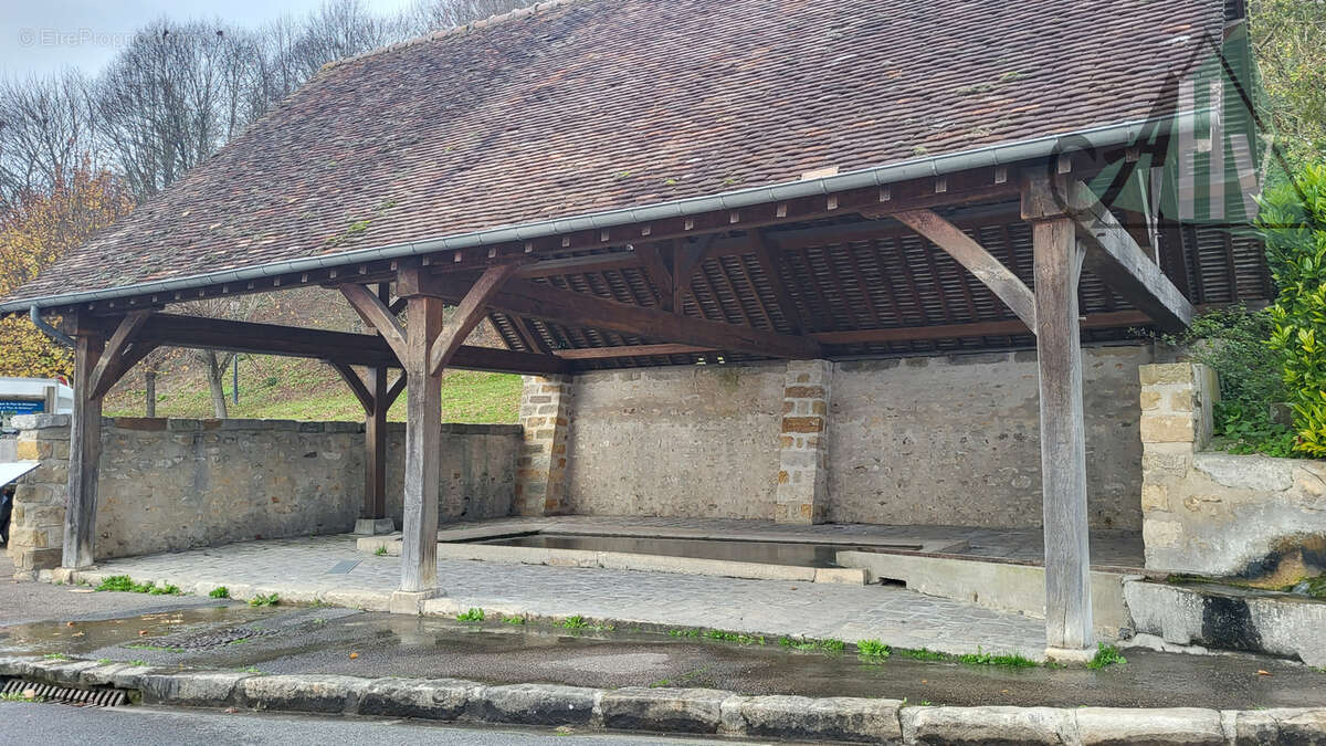 Maison à MONTEREAU-FAULT-YONNE
