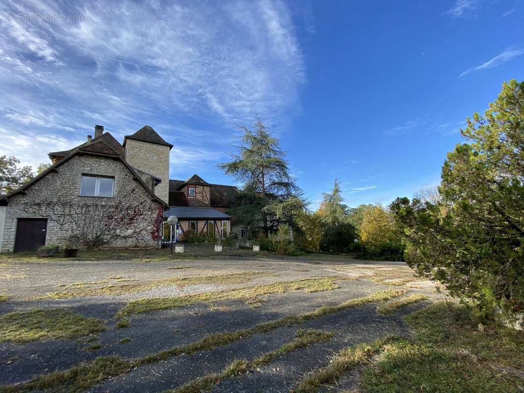 Maison à GOURDON