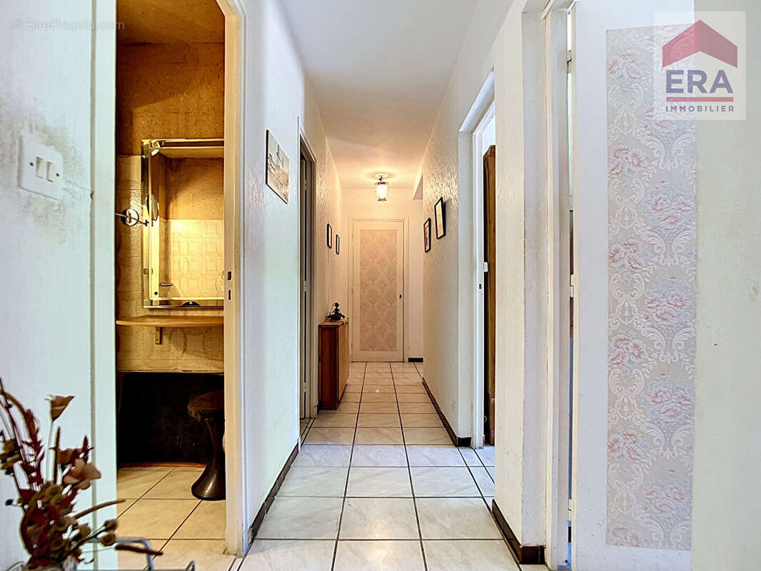 Appartement à MARSEILLE-9E