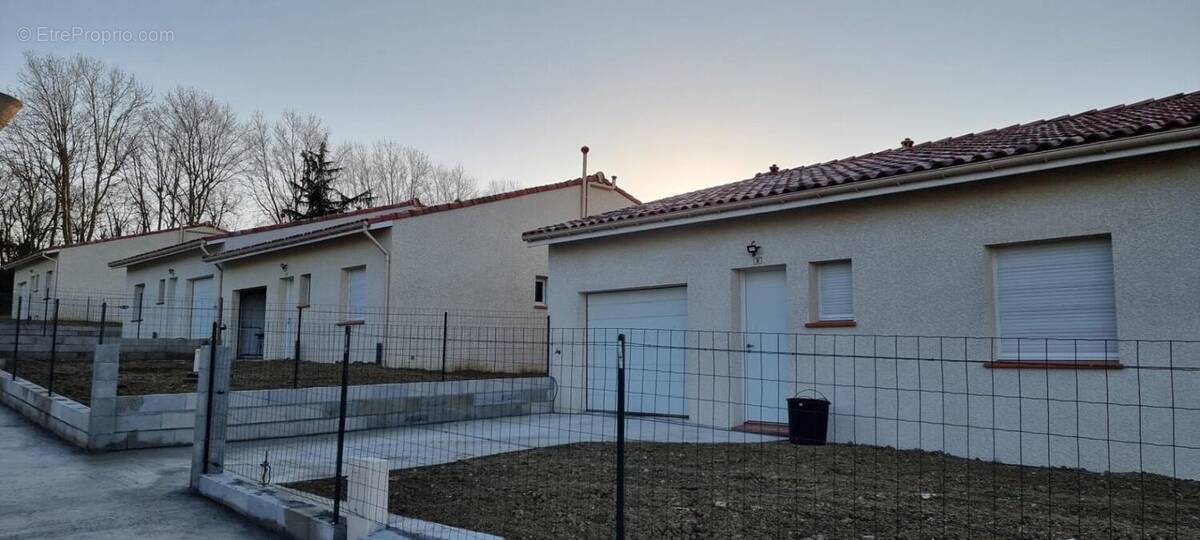 Maison à CADOURS