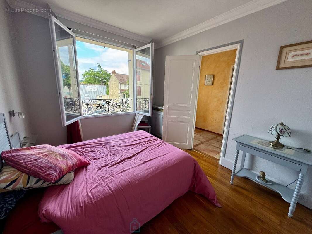 Maison à MANTES-LA-JOLIE