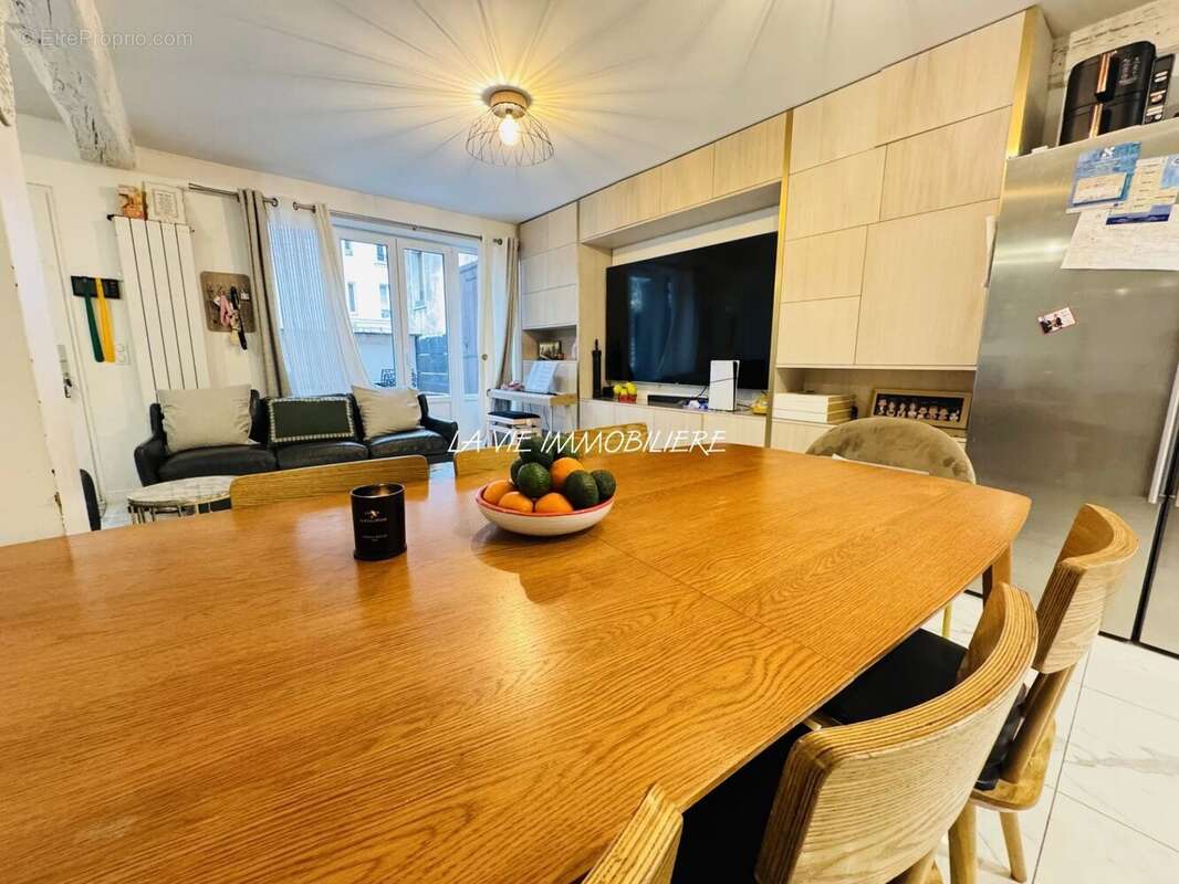 Maison à CHARENTON-LE-PONT