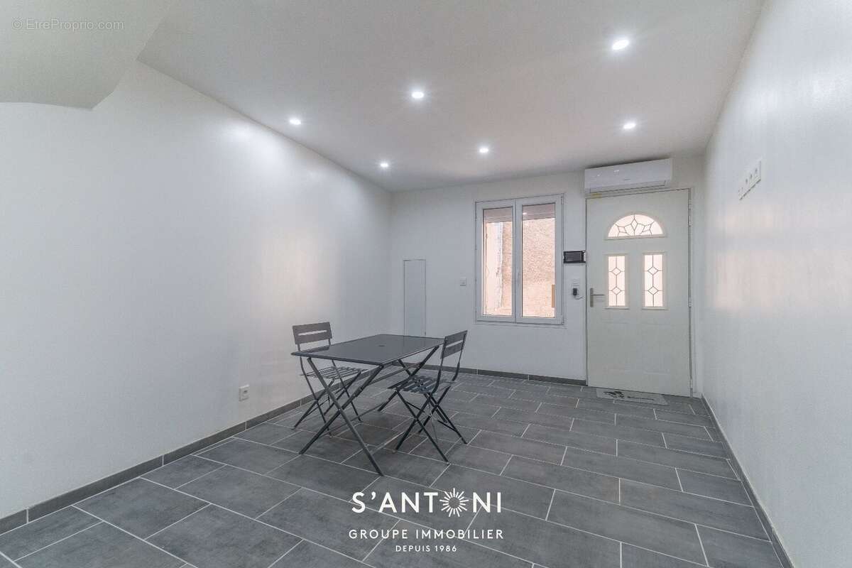 Maison à BESSAN