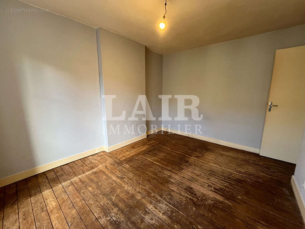 Maison à LE MELE-SUR-SARTHE