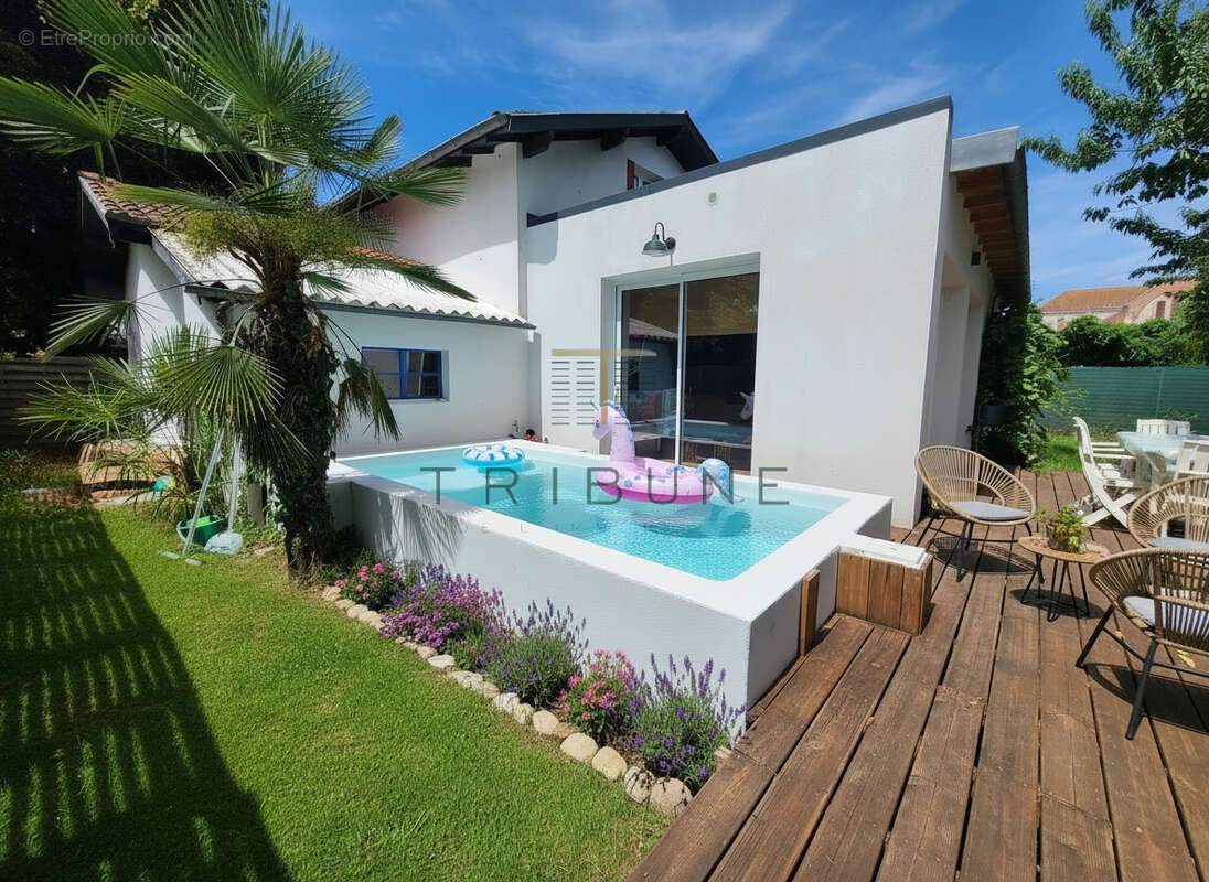 Maison à LE PASSAGE