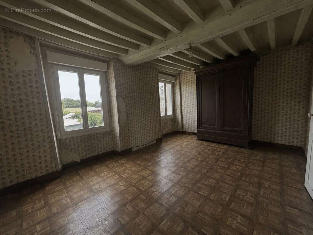 Maison à PONT-D'OUILLY