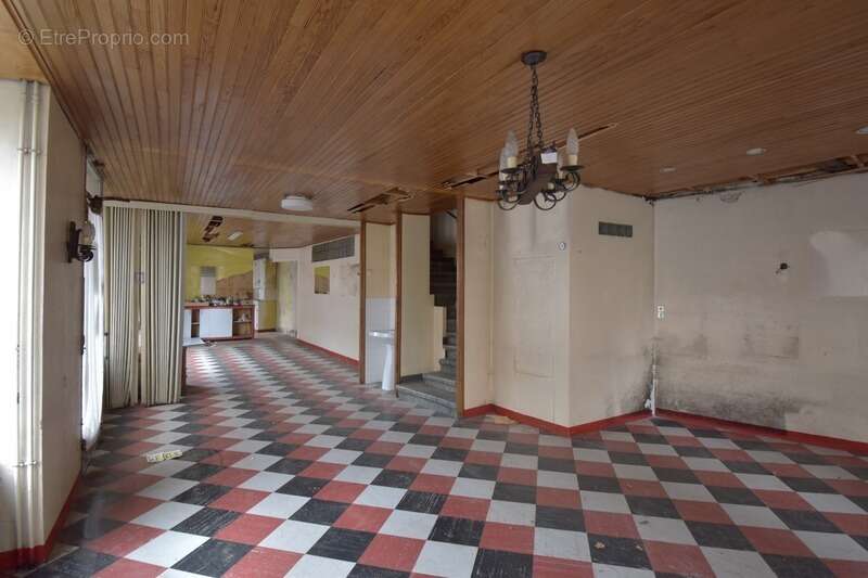 Maison à vendre 14 pièces ROCHEPAULE (07) - photo 8