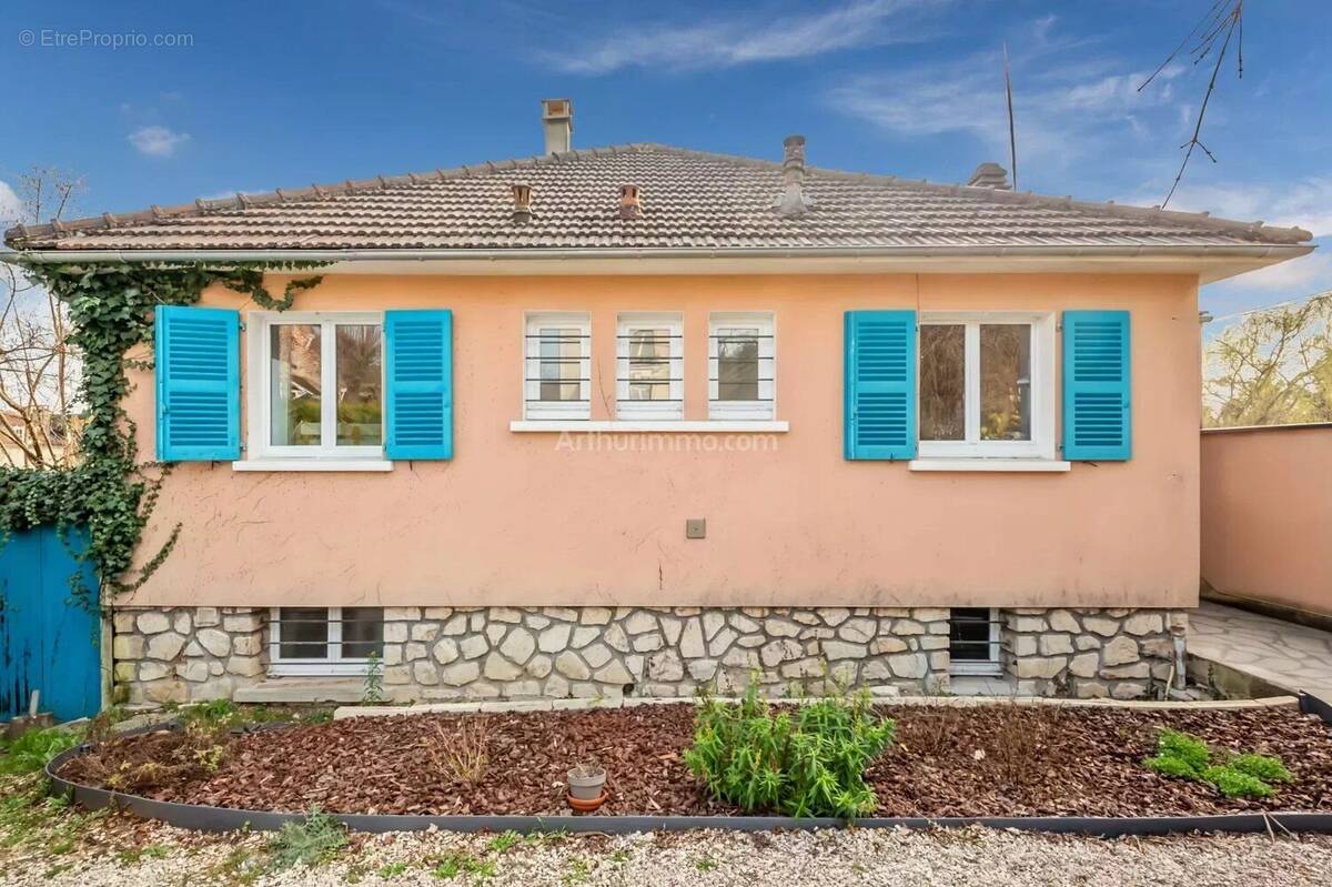 Maison à THORIGNY-SUR-MARNE