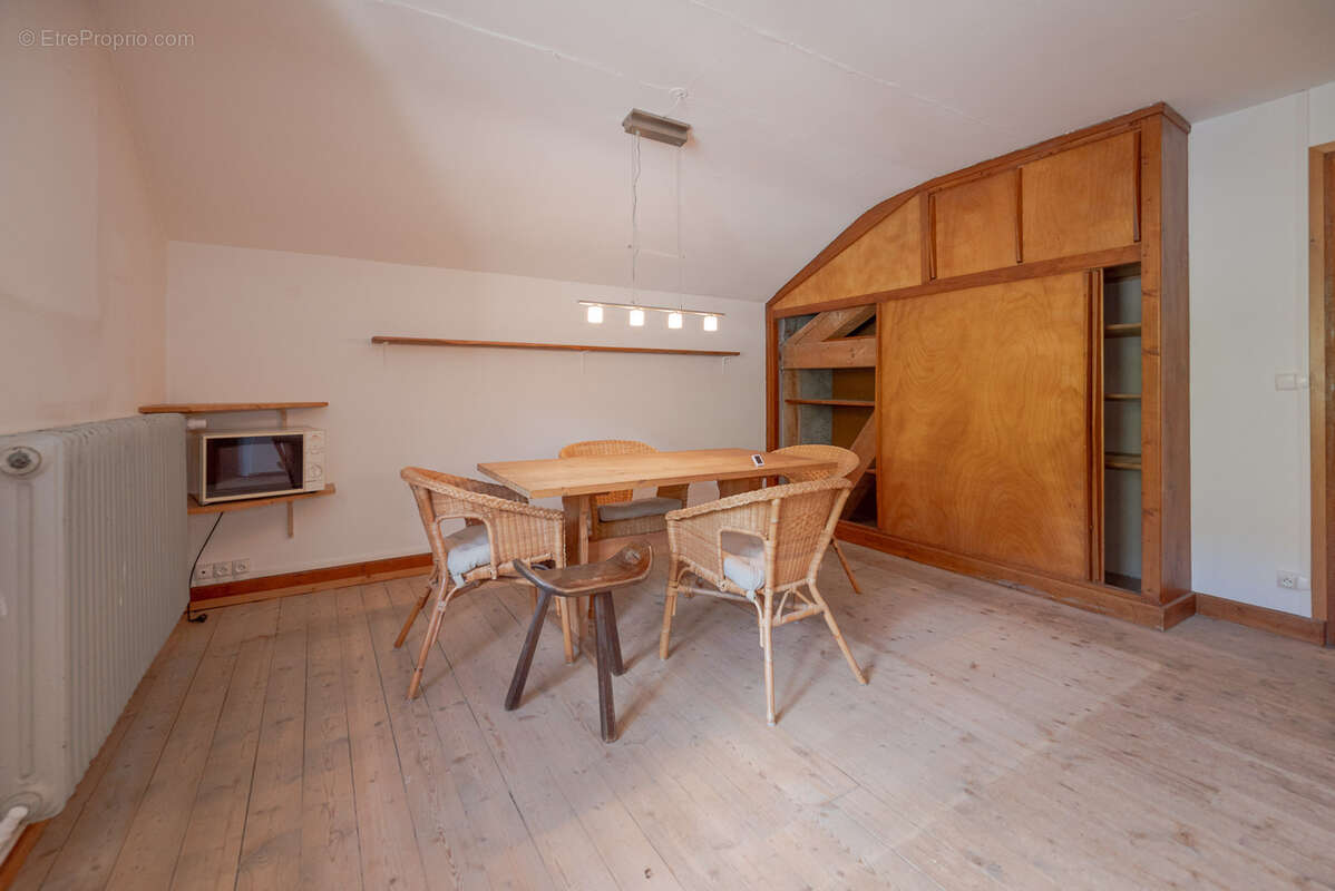 Appartement à LES ALLUES