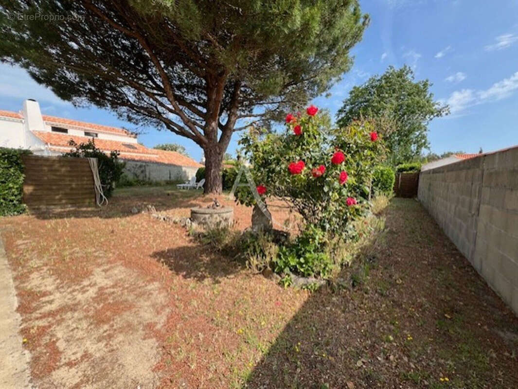 Maison à L&#039;EPINE