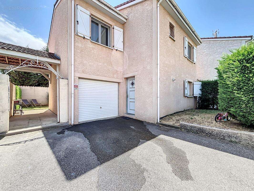 Maison à CHASSE-SUR-RHONE