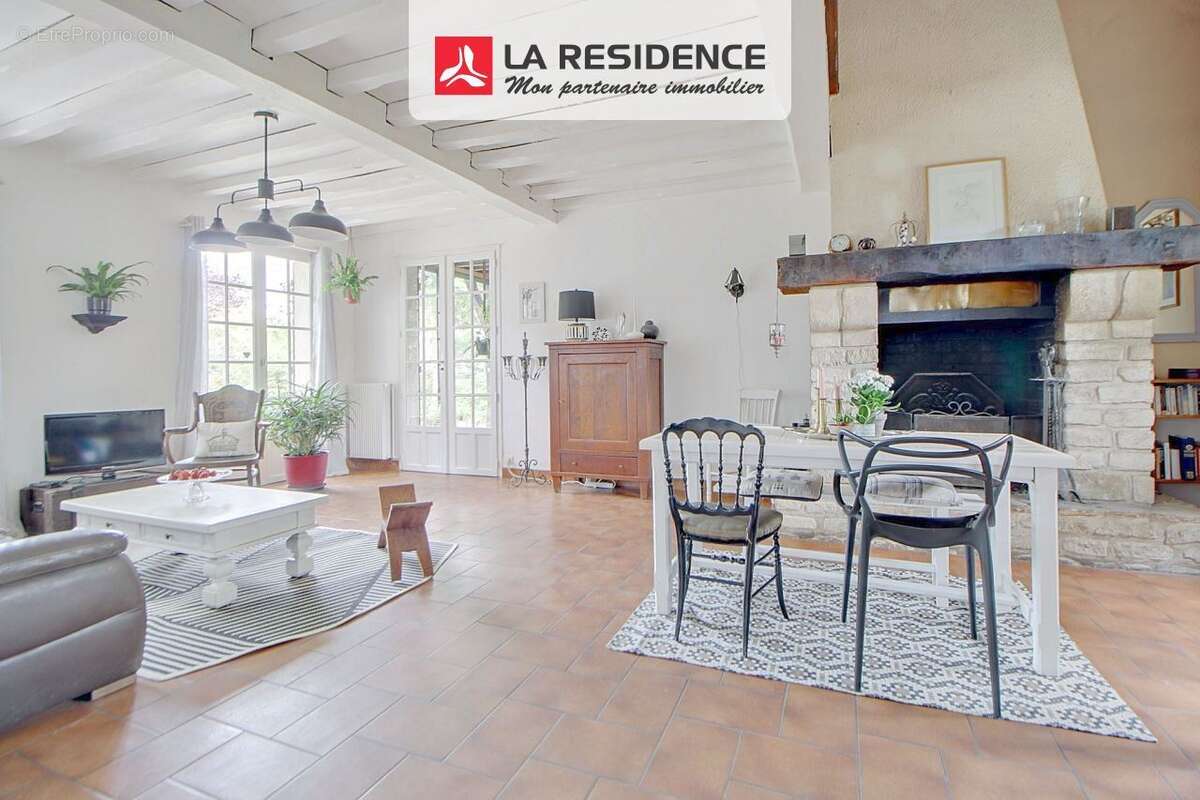 Maison à VERNEUIL-SUR-SEINE