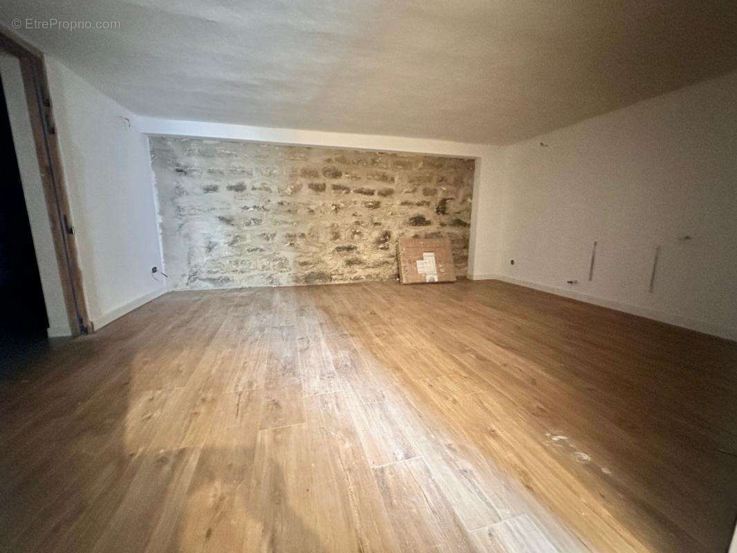 Maison à SAINT-MAUR-DES-FOSSES