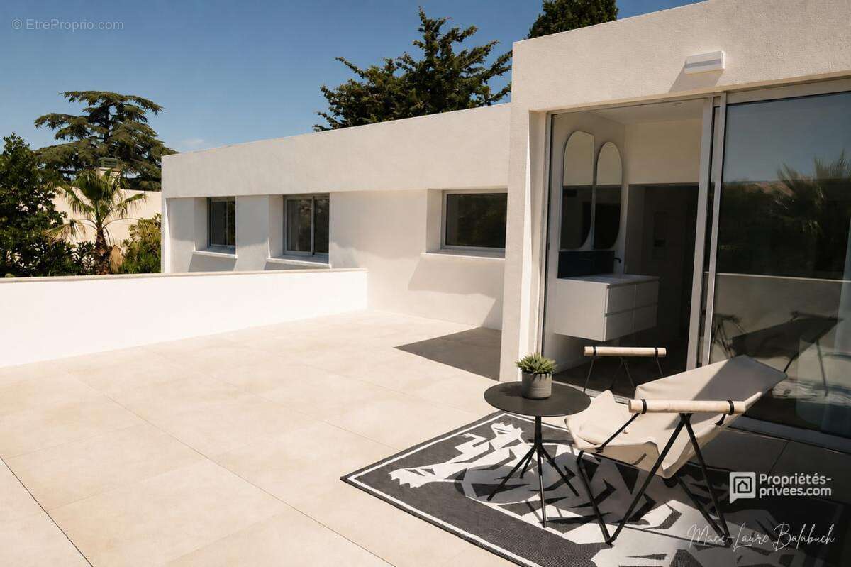 Maison à CARQUEIRANNE