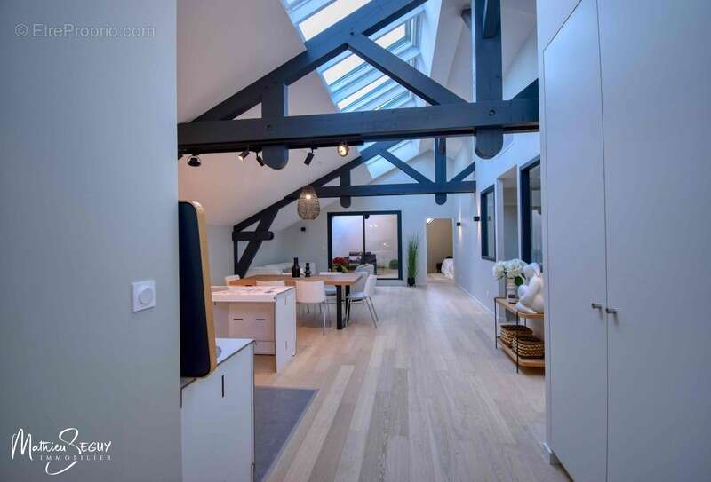 Appartement à CRAPONNE