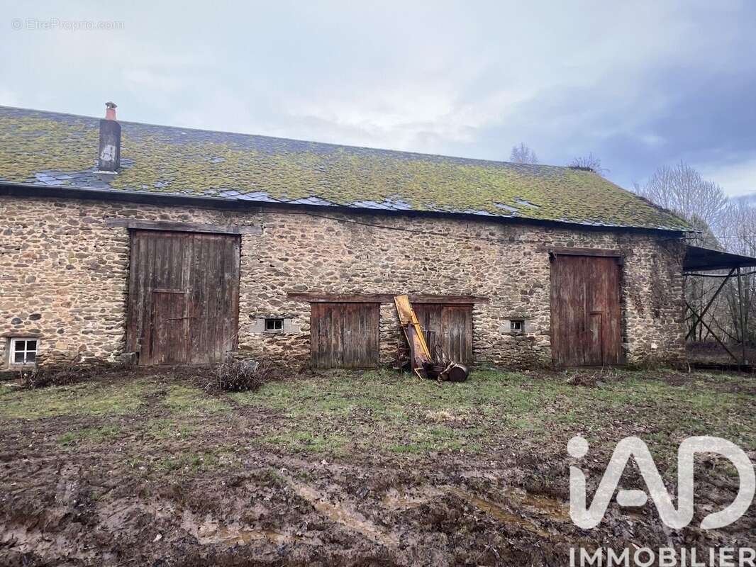 Photo 2 - Maison à LAGRAULIERE
