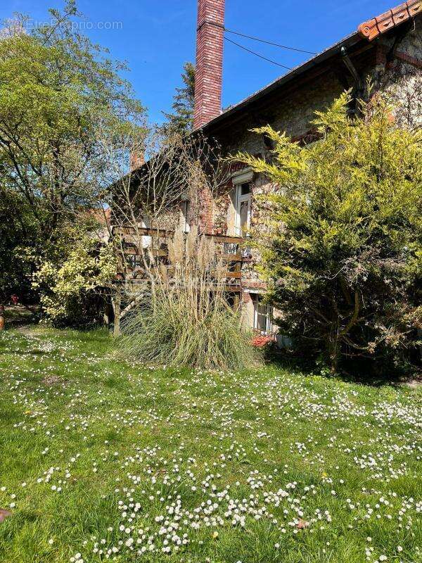 Maison à VILLECERF