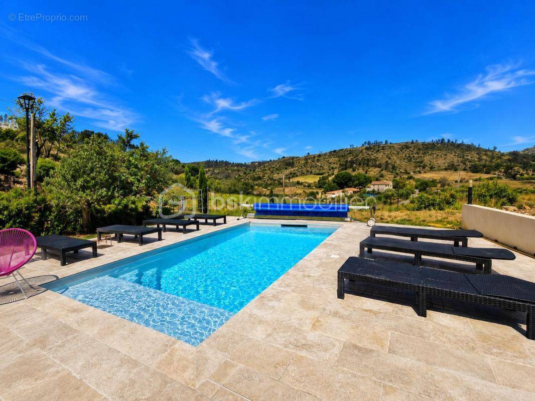 Maison à VILLESEQUE-DES-CORBIERES