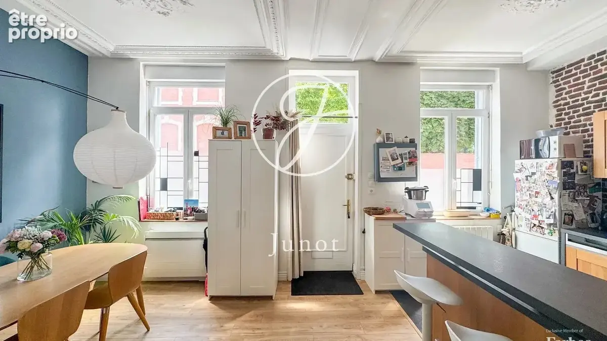 Lille – SAINT-MAURICE – Maison à vendre – 5 pièces – 87m² – 3 chambres – Terrasses – Cave - photo 1