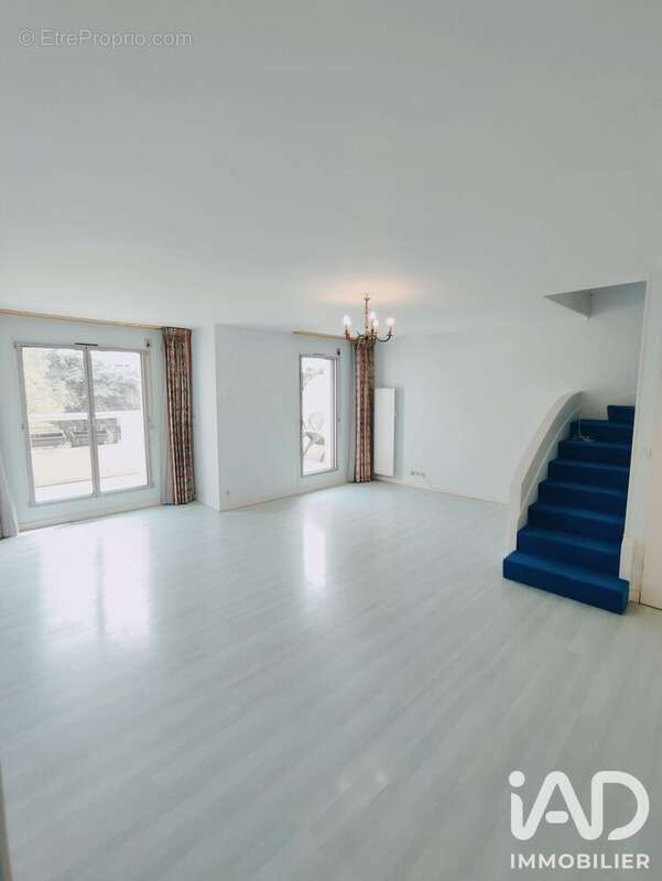Appartement 100 m² à Eaubonne  - photo 2