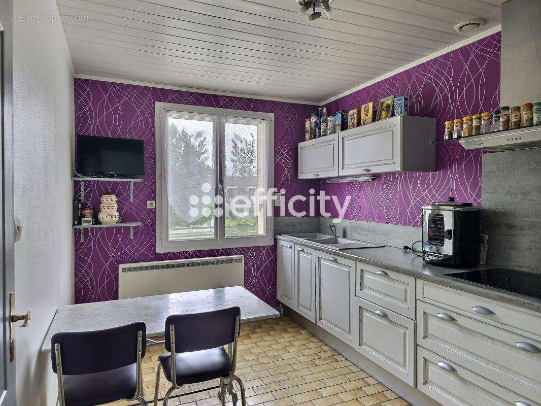 Maison 143 m² à Saint-Georges-De-Rex  - photo 3
