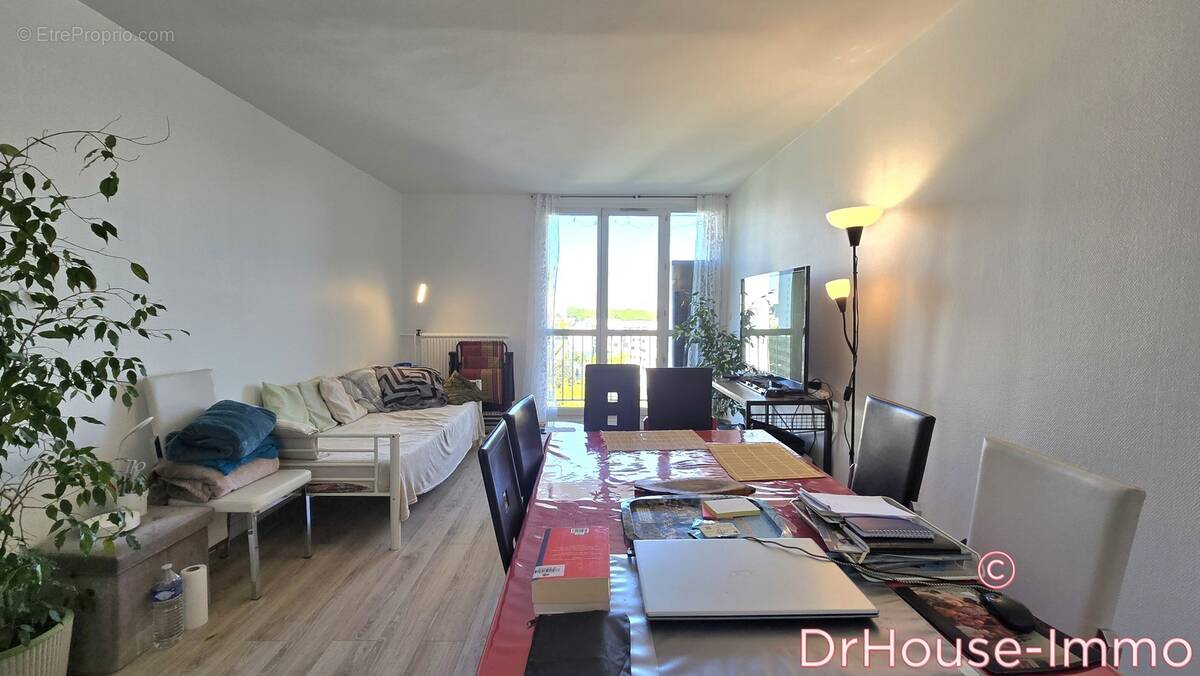 Appartement à LA COURNEUVE