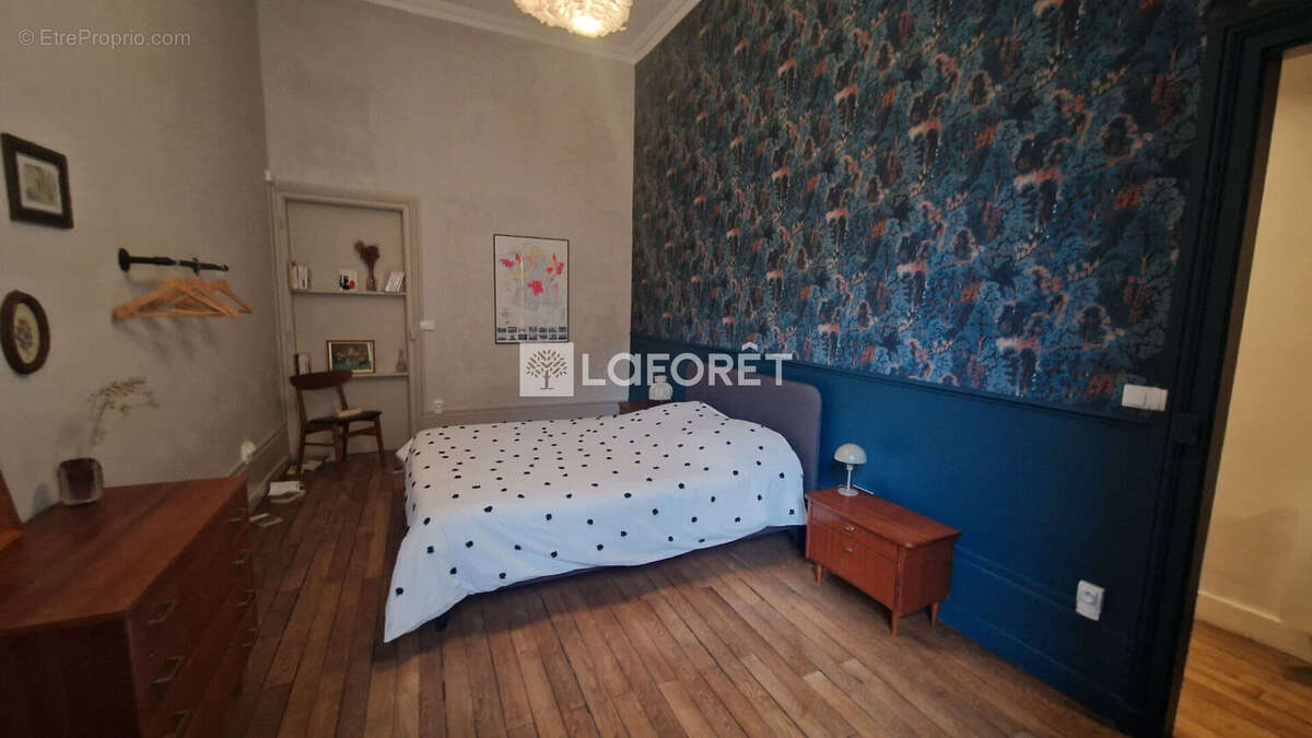 Appartement à SALINS-LES-BAINS