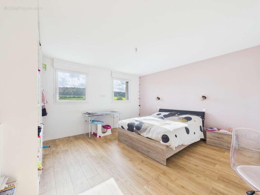 Maison à CHARLEVILLE-MEZIERES