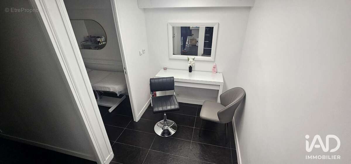 Photo 5 - Commerce à NEUILLY-SUR-SEINE