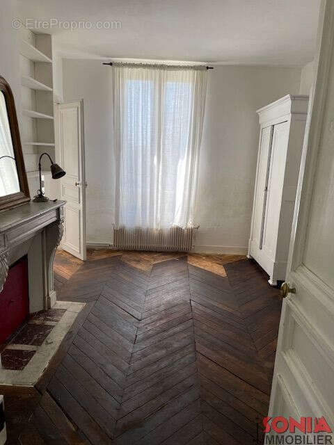 Appartement à FONTENAY-SOUS-BOIS