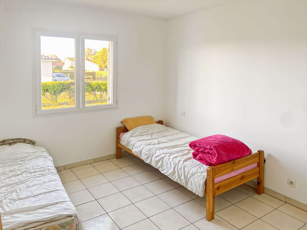 Maison à NEGREPELISSE