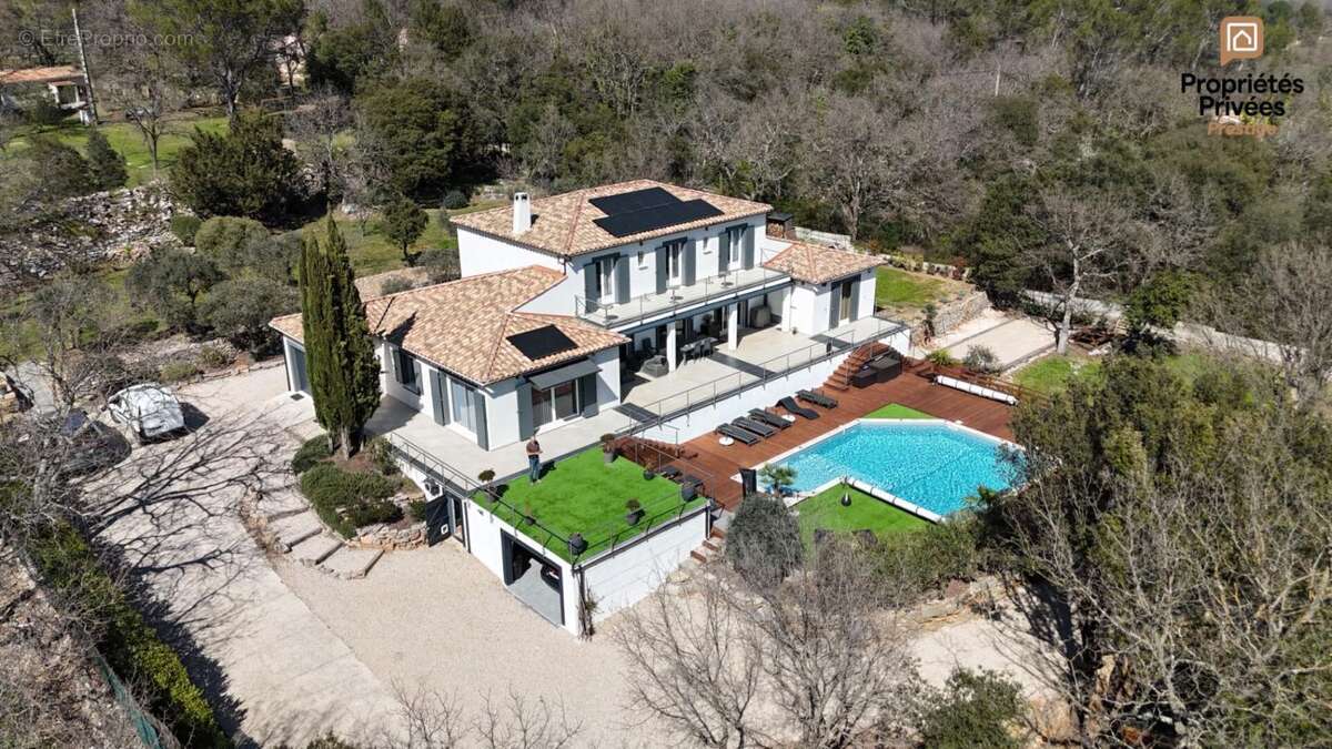 Villa provençale 260 m² ? 4 suites ? piscine, jacuzzi ? terrain paysager 5 000 m² ? DPE A ? Saint-Maximin-la-Sainte-Baume - photo 2